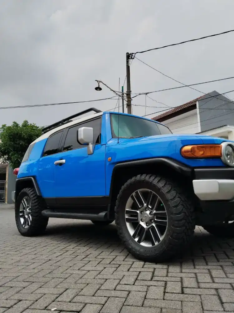 FJ CRUISER ISTIMEWA KM 31 RB AN TAHUN 2012