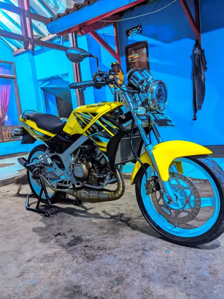 Ninja R tahun 2005
Ss