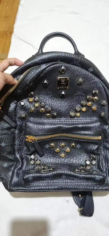 Tas Ransel MCM Original Style Studded – Hitam