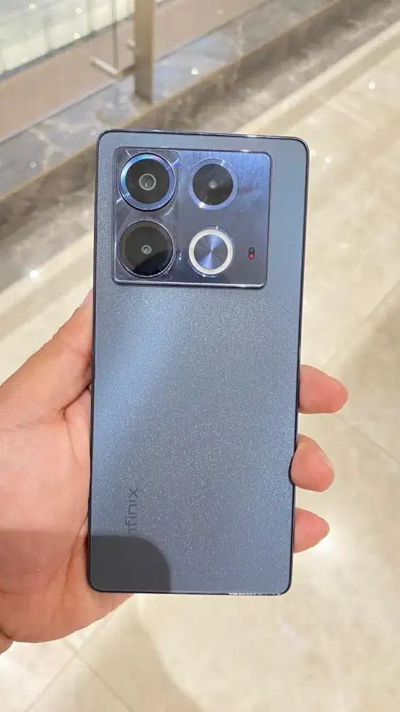 Infinix note 40 8/256 Gb