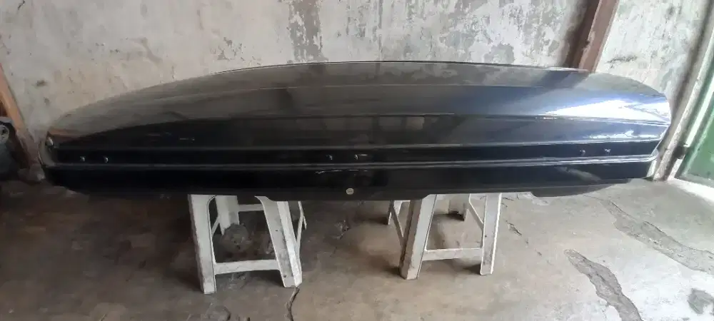 Roofbox kapasitas 700L + crosbar