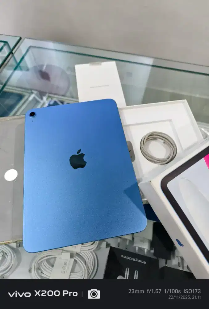 Ipad gen 11 128GB Fullset Original Garansi Agustus