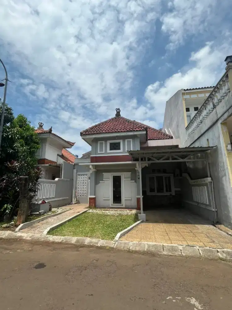 Di jual rumah perumahan taman kenari cibubur