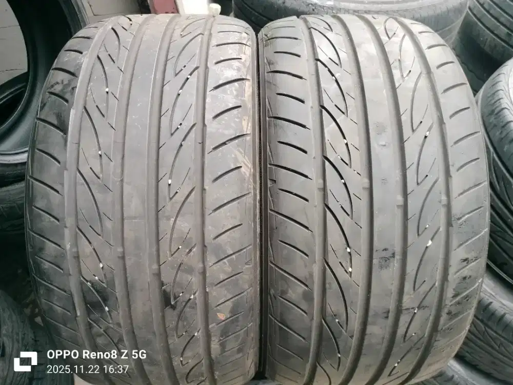 Jual ban copotan mrek Yokohama advan fleva ukuran 275 35 R19 kond 90%