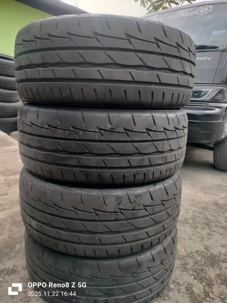 Jual ban copotan mrek Bridgestone pontenza adrenalin RE003 225 45 R18
