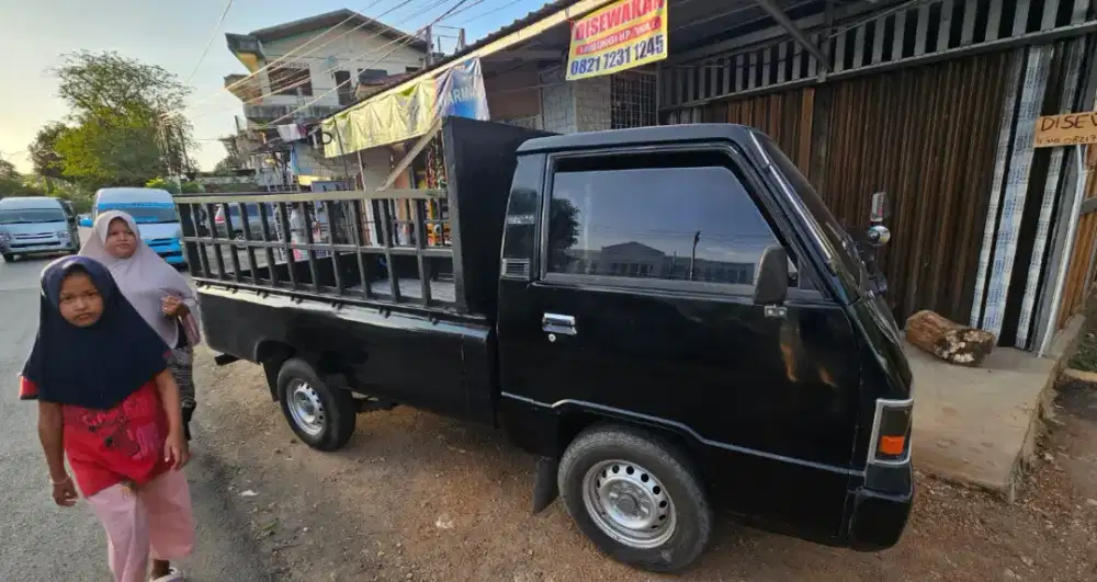 Mobil L300 2nd tahun 2017