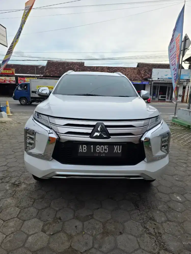 Pajero sport dakar 4x2 tahun 2021