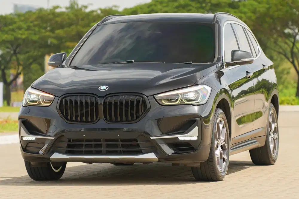 Darth Vader! BMW X1 F48 XLine 2020 LCI Facelift Panoramic 320i gla200