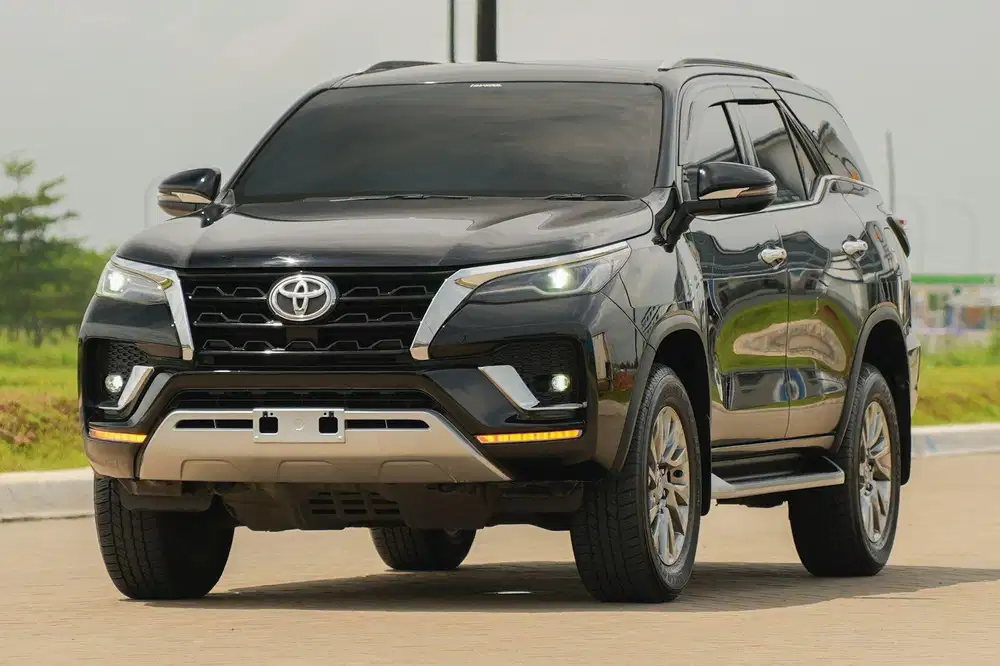 Gagah ProMax! Toyota Fortuner 2.4 VRZ 2021 Black Irit Bertenaga pajero