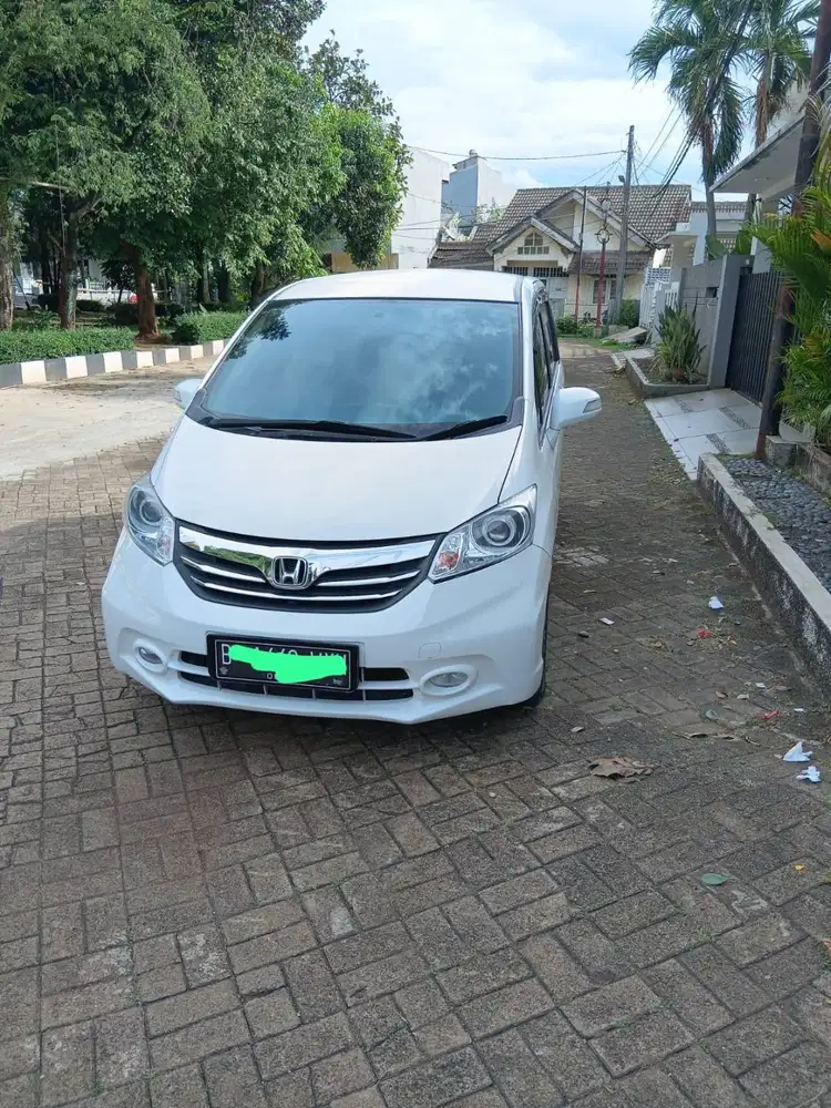 Honda Freed 2016 putih Istimewa An sendiri