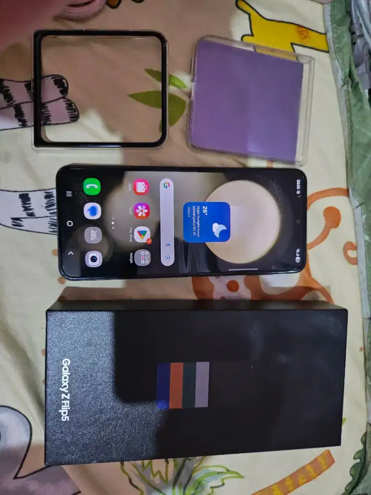 SAMSUNG Z FLIP 5 MEMORI 512 GB