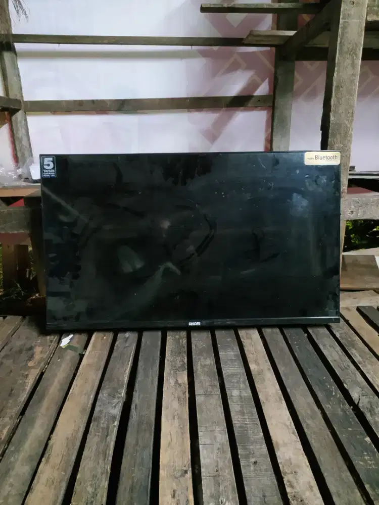 AKARI Smart tv 32 inc model AT-5532B