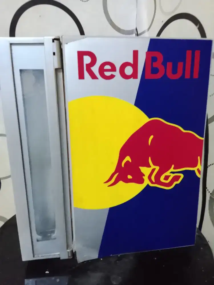 Kulkas mini redbull limited edition