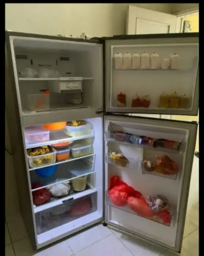 Kulkas LG inverter uk 225 L