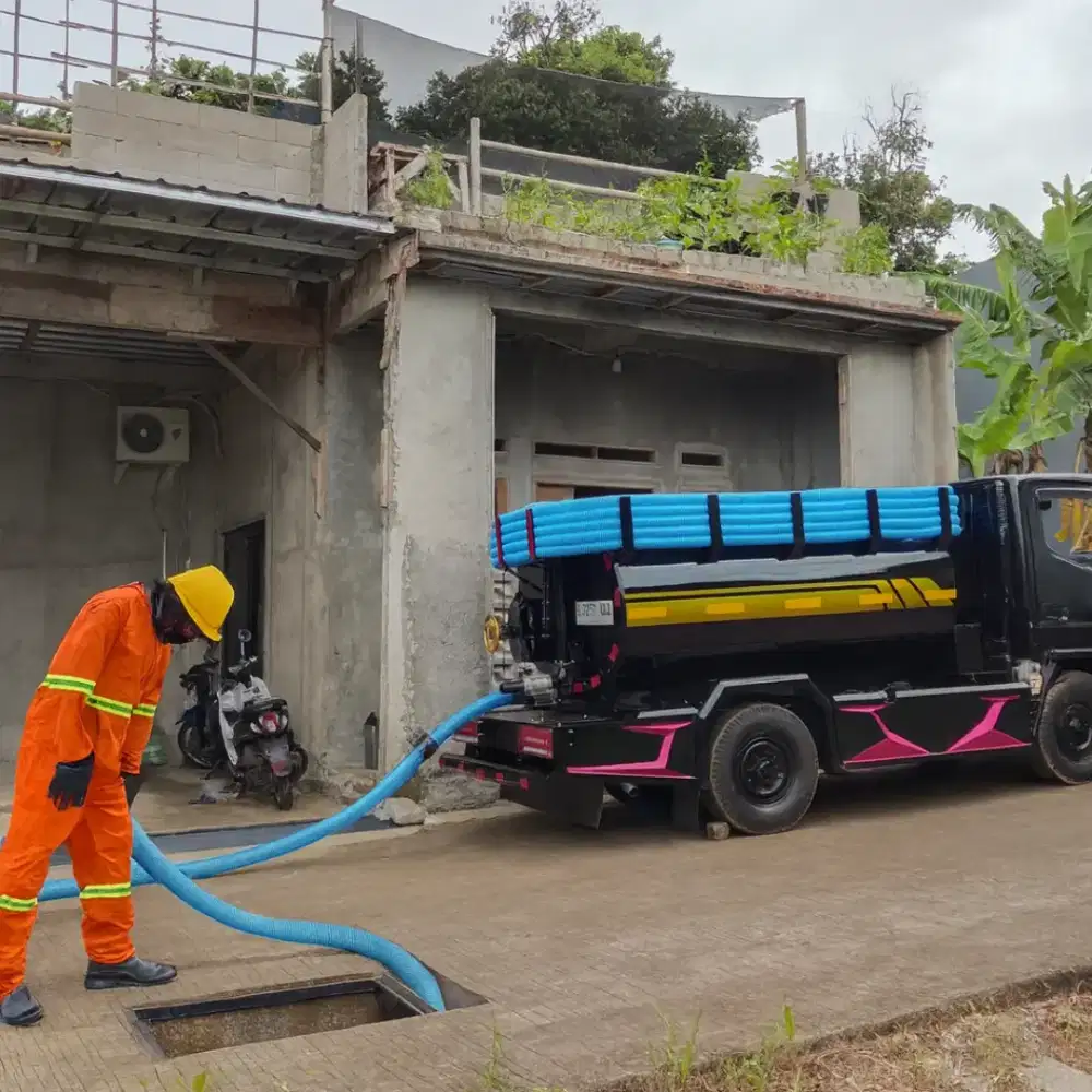 SEDOT WC PENUH MAMPET KURAS LUMPUR LIMBAH STP TUNTAS. KELAPA GADING