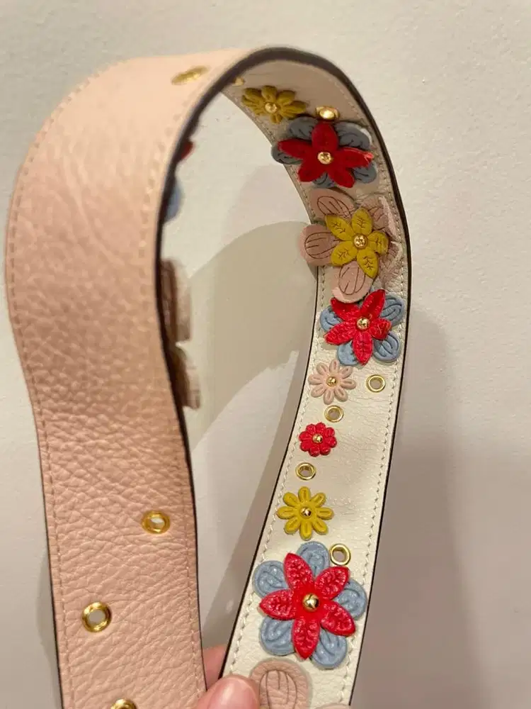 Strap bag merk bonia