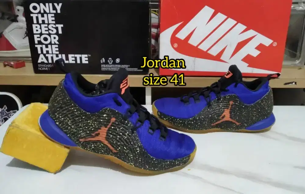 Sepatu Basket Nike Jordan CP3
