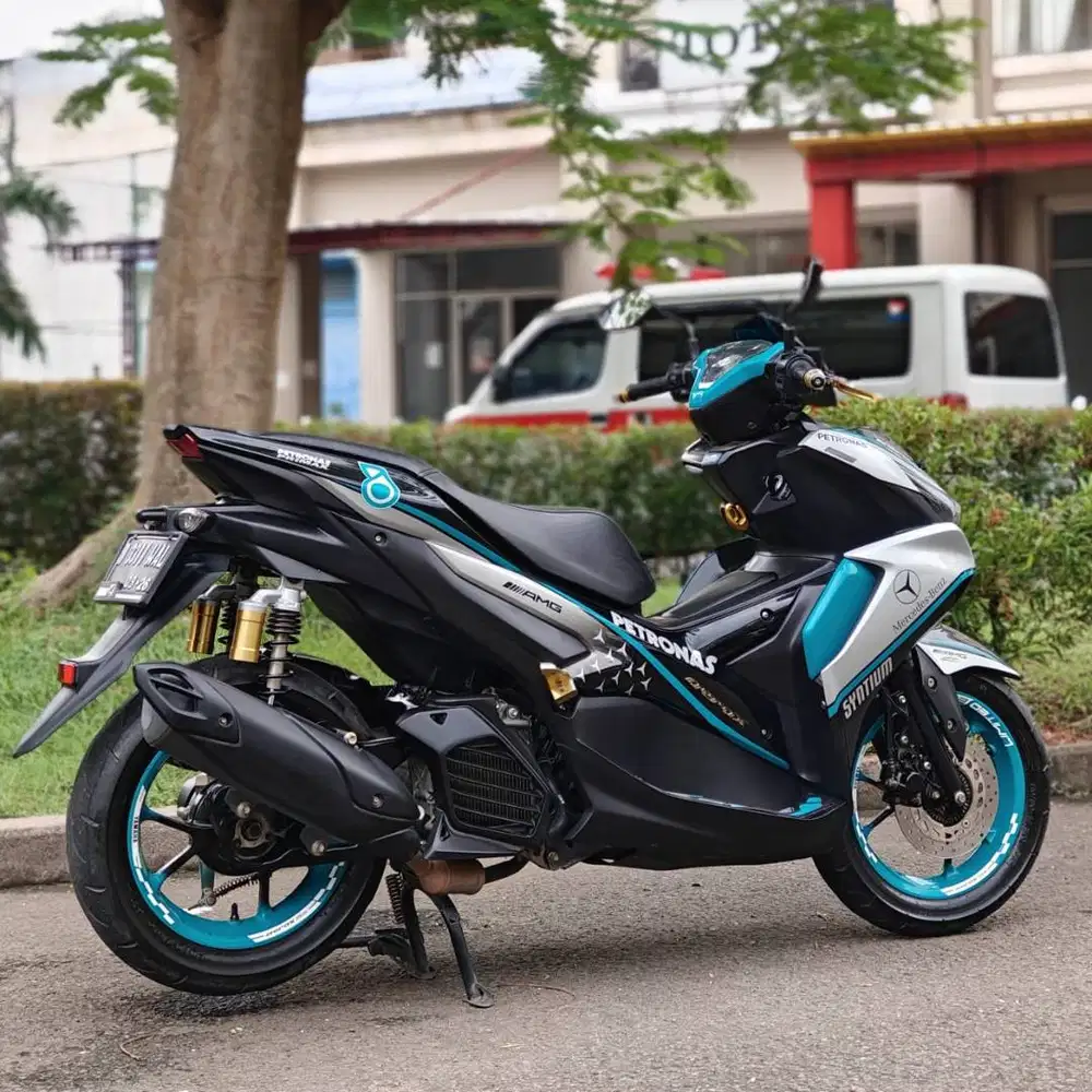 KM RENDAH! YAMAHA AEROX 155 CONNECTED ABS 2021 HITAM PAJAK ON MULUS
