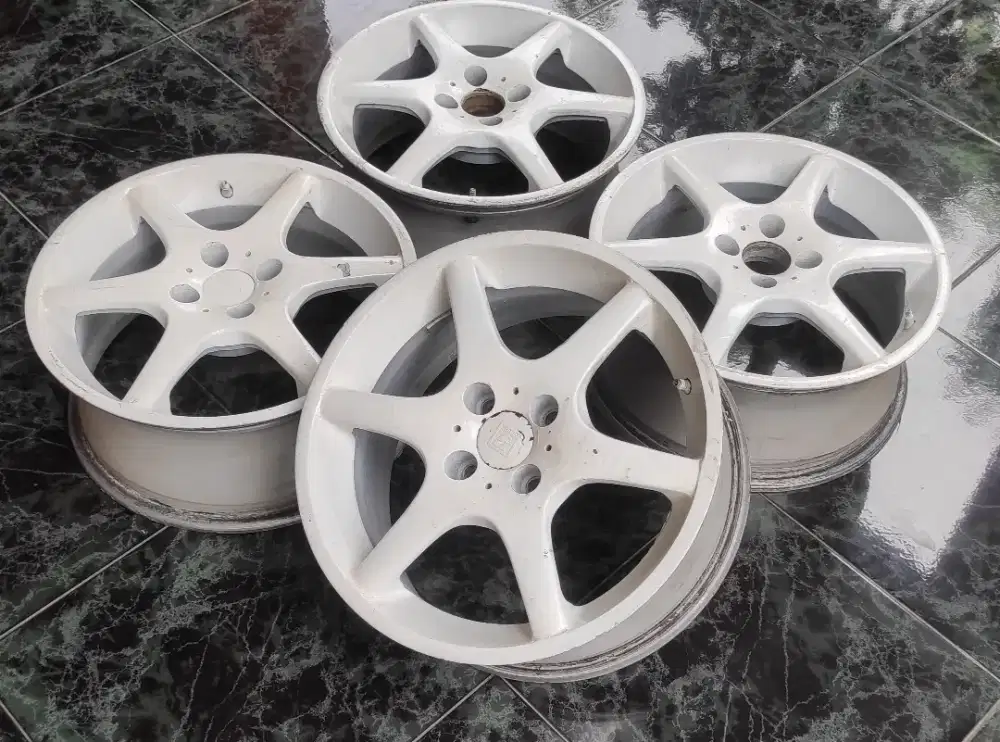 Velg r16 sigra brio jazz starlet grand civic ferio freed mobilio swift