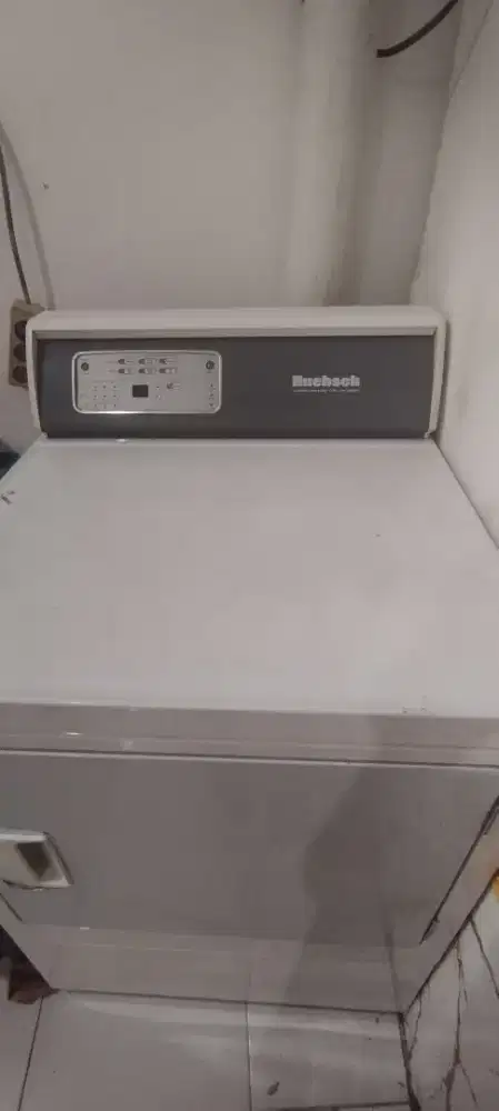 Mesin drayer huebsch pengering pakaian