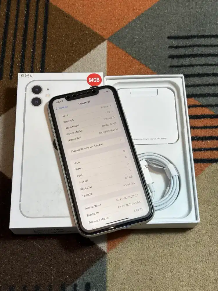 iphone 11 white