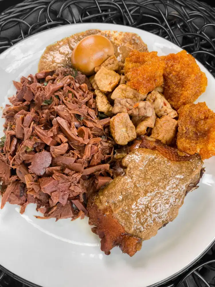 Di butuhkan karyawan Gudeg Ibu Kota. Membantu produksi memasak