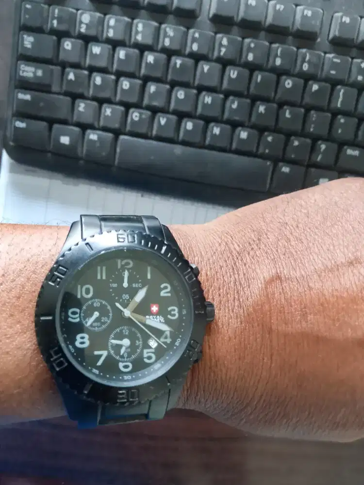 Jam tangan Royal Army