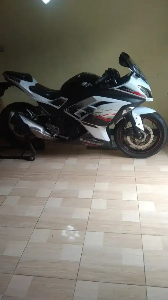 Di jual barang simpanan