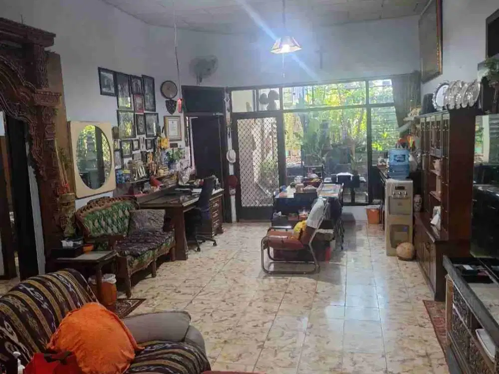 ( JALAN RAYA ) RUMAH  DI JL RAYA GAJAH GAYAMSARI PEDURUNGAN SEMARANG