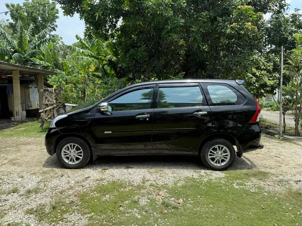 Daihatsu Xenia 2013 Bensin