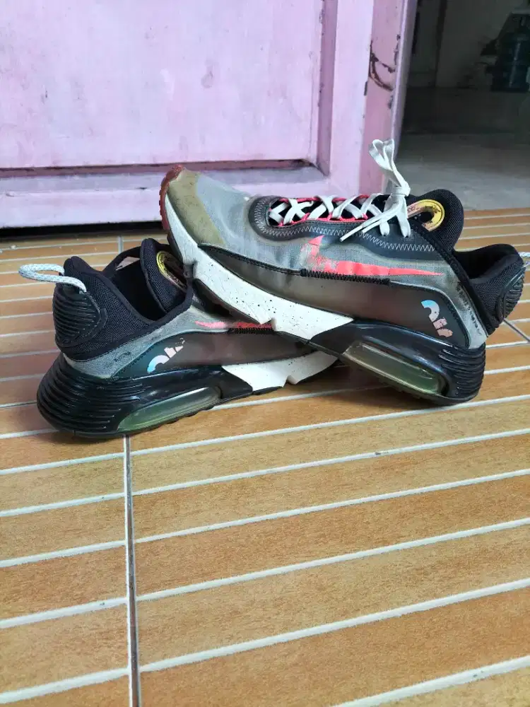 Nike airmax 2090 uk.44