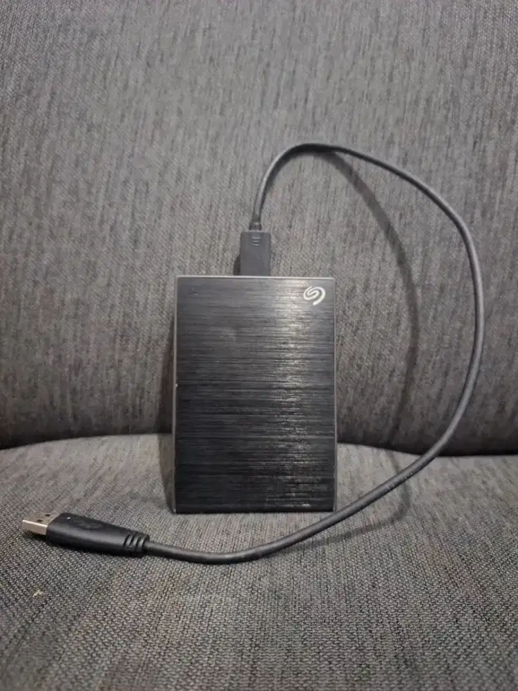 Hdd 4tb eksternal Seagate normal garansi personal murah aja