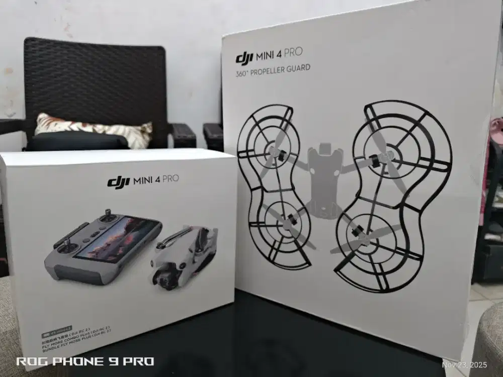 Drone DJI Mini 4 Pro Combo Plus with RC2 + Propeller Guard