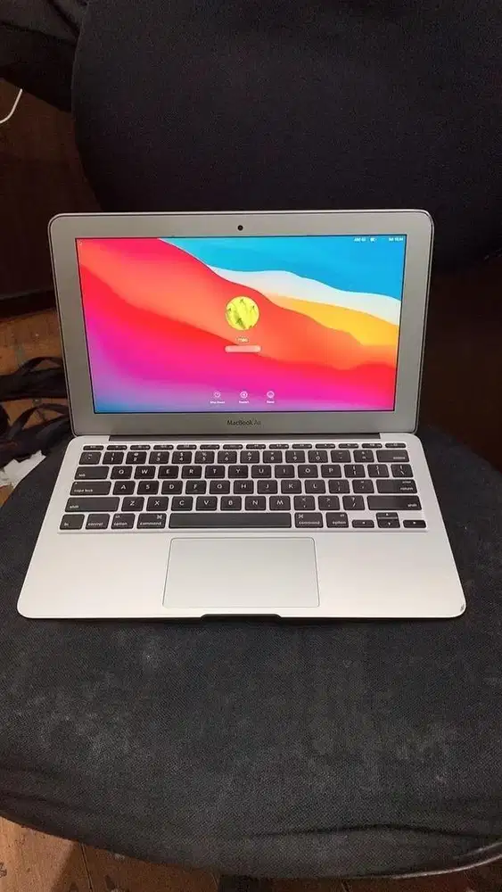 MacBook Air (13-inch, Early 2015) Processor 2.2GHz Intel Core i7