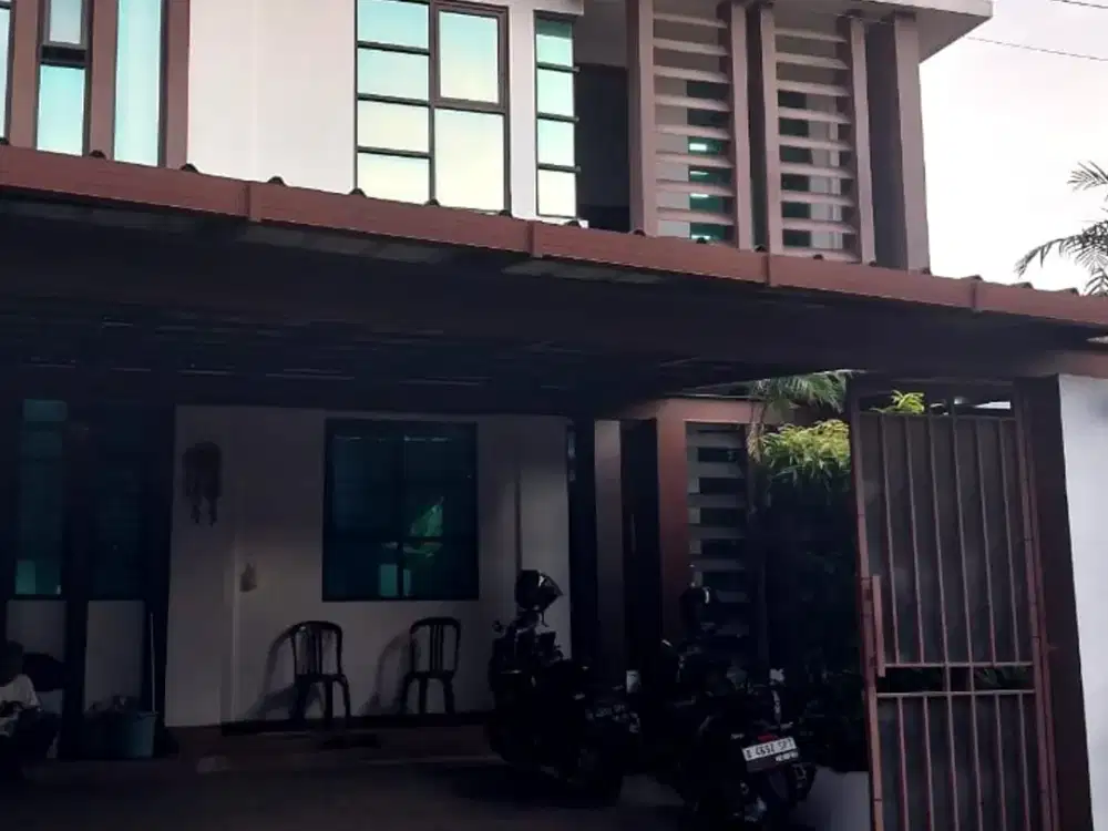 Dijual Rumah Modern Minimalis  Lokasi 400 meter ke stasiun MRT haji nawi