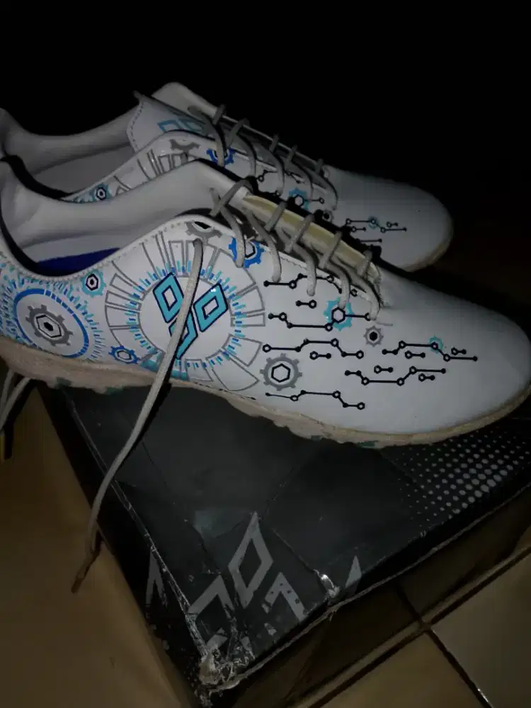 sepatu futsal/mini soccer