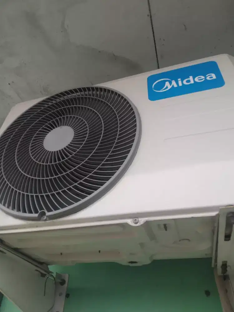 Bismillah mau coba nawarin AC midea 1/2 pk