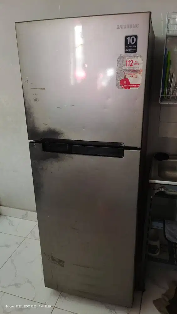 kULKAS SAMSUNG 2 PINTU TIPE RT22FARBDSA