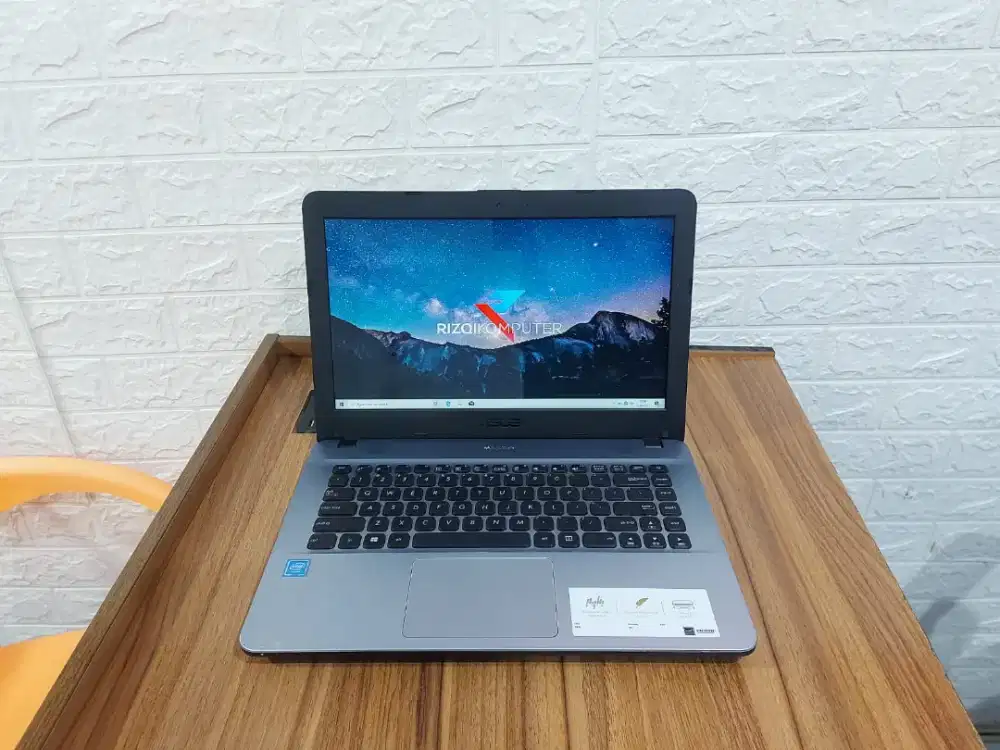 Laptop asus x441m lengkap dengan kotak