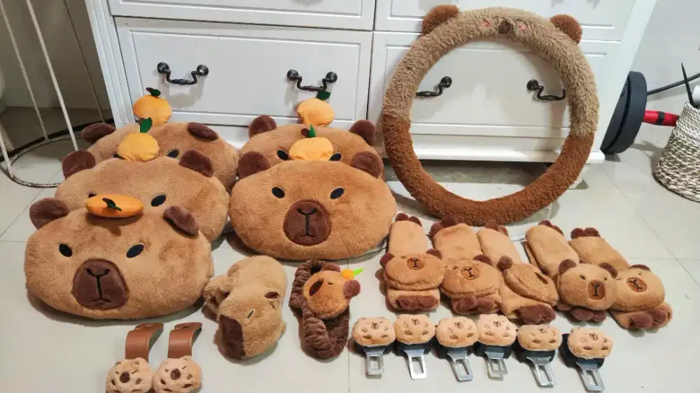 Aksesoris Interior Mobil - Dekorasi Mobil Bantal Leher CAPYBARA