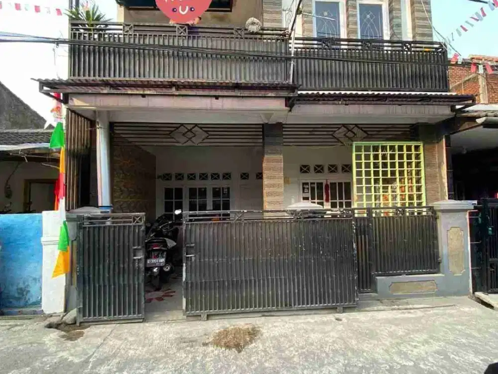 Komplek Permata Biru ,Bandung Timur. Deket ke jalan nasional cinunuk