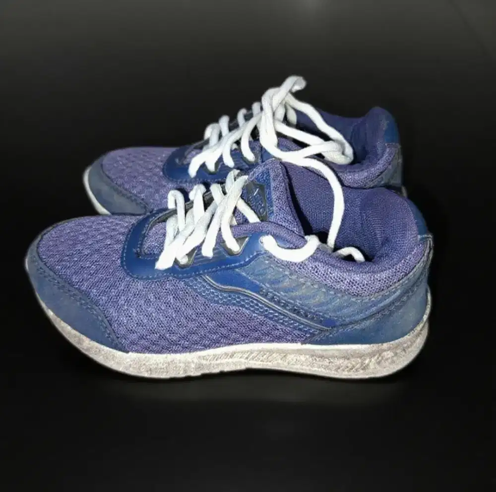 Preloved sepatu Aero anak size 31