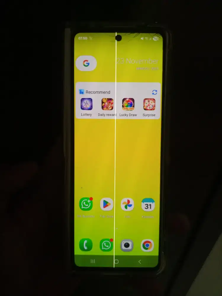 Samsung z fold 3 minus layar