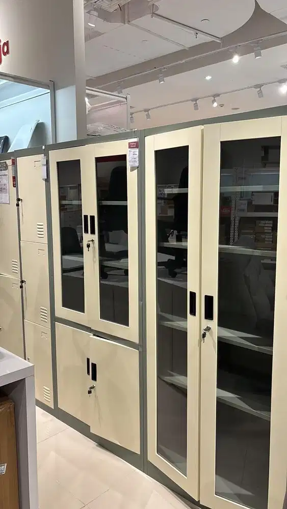 Lemari arsip bahan full metal besi