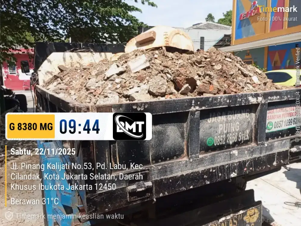 Jasa buang puing dan tanah