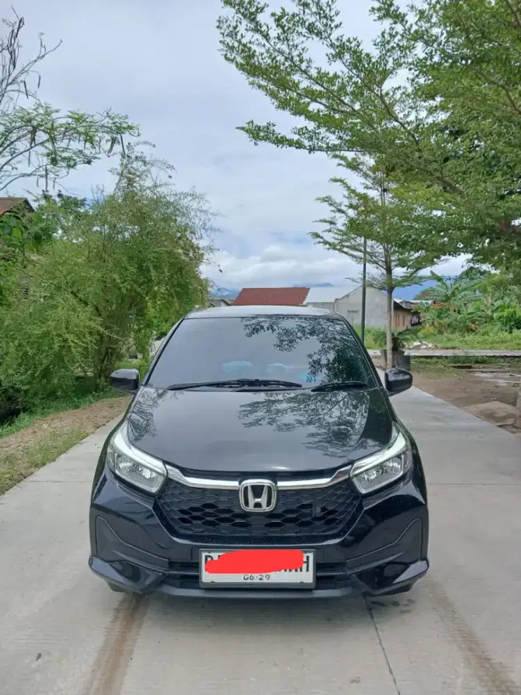 Dijual Honda Brio Tahun 2024 Type E MT