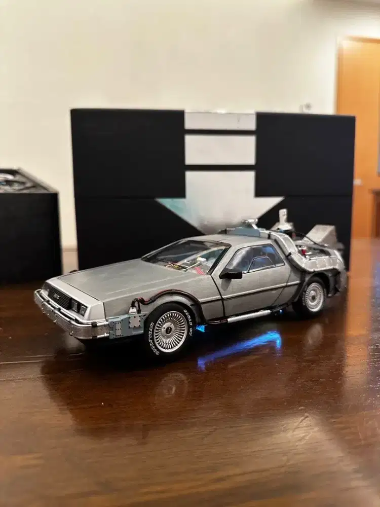 Hotwheels Delorean Back To the Future Ultimate Time Machine Edition