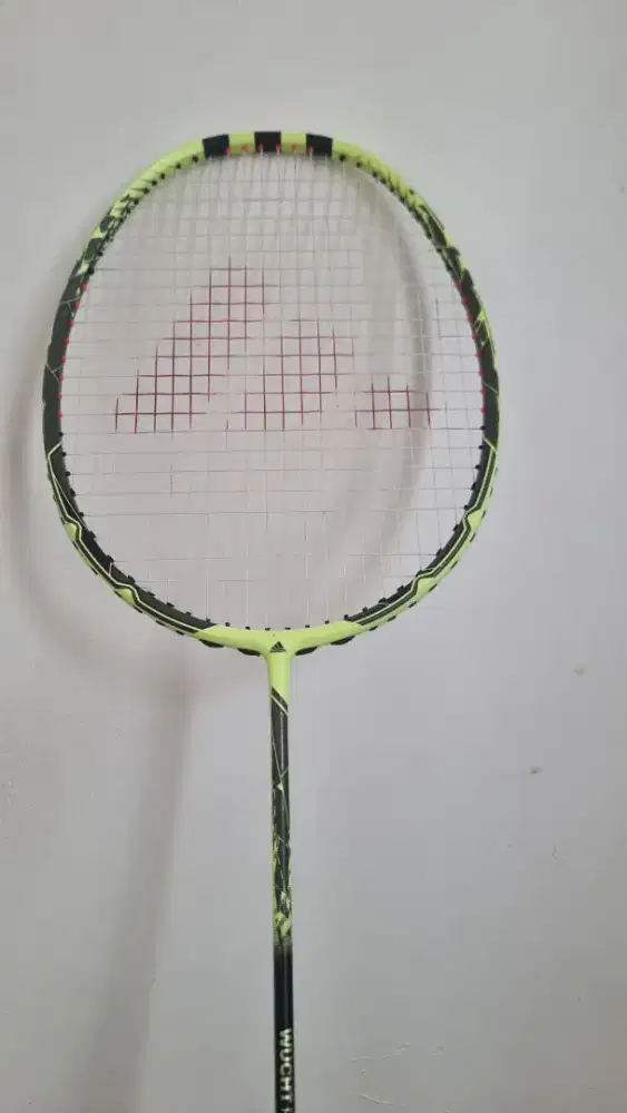 Raket badminton Adidas Wucht P5 ori