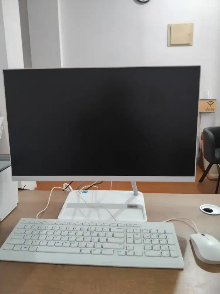DIJUAL PC AIO LENOVO IdeaCentre AIO 3 24IAP7