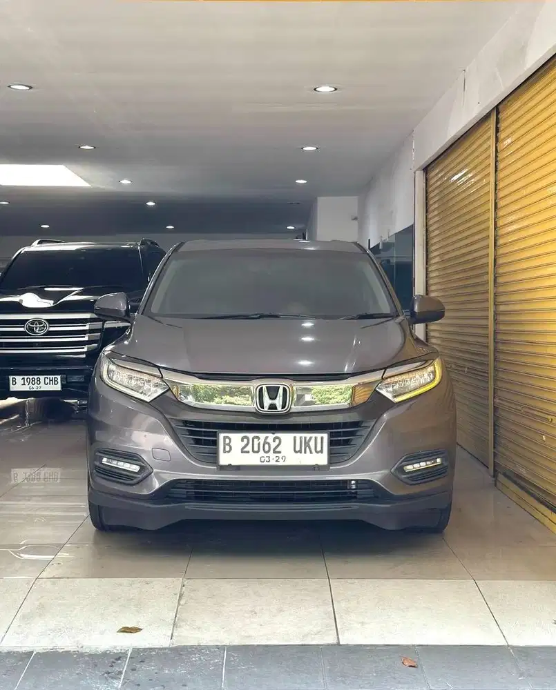 Honda HRV 1.5 SE 2019 March Automatic Abu Tua Metalik Vieta Motor